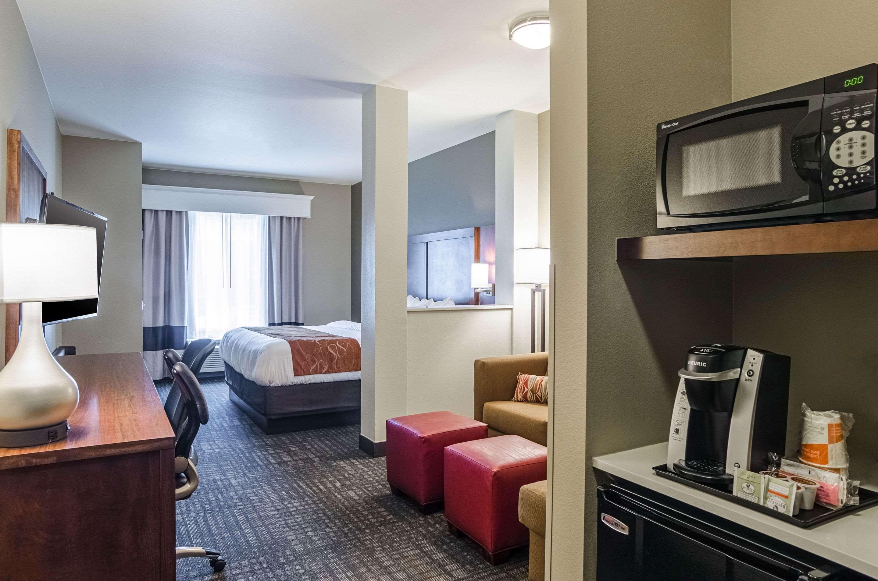 Comfort Hotel 4*