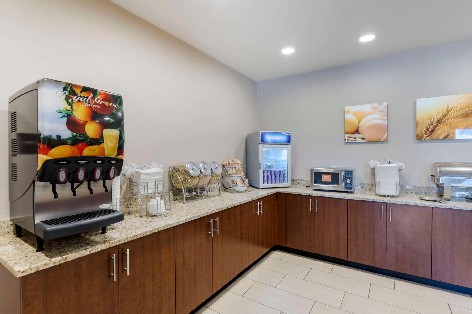 Comfort Hotel 4*